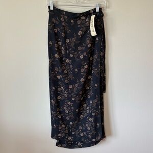 NWT Old Stock Wrap Floral Skirt 10
